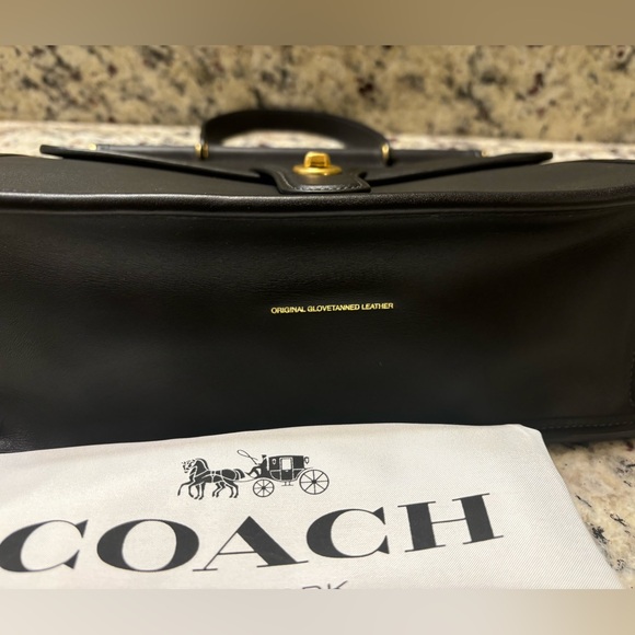 Coach Willis - 5785 (Black) - NWOT - Picture 6 of 17